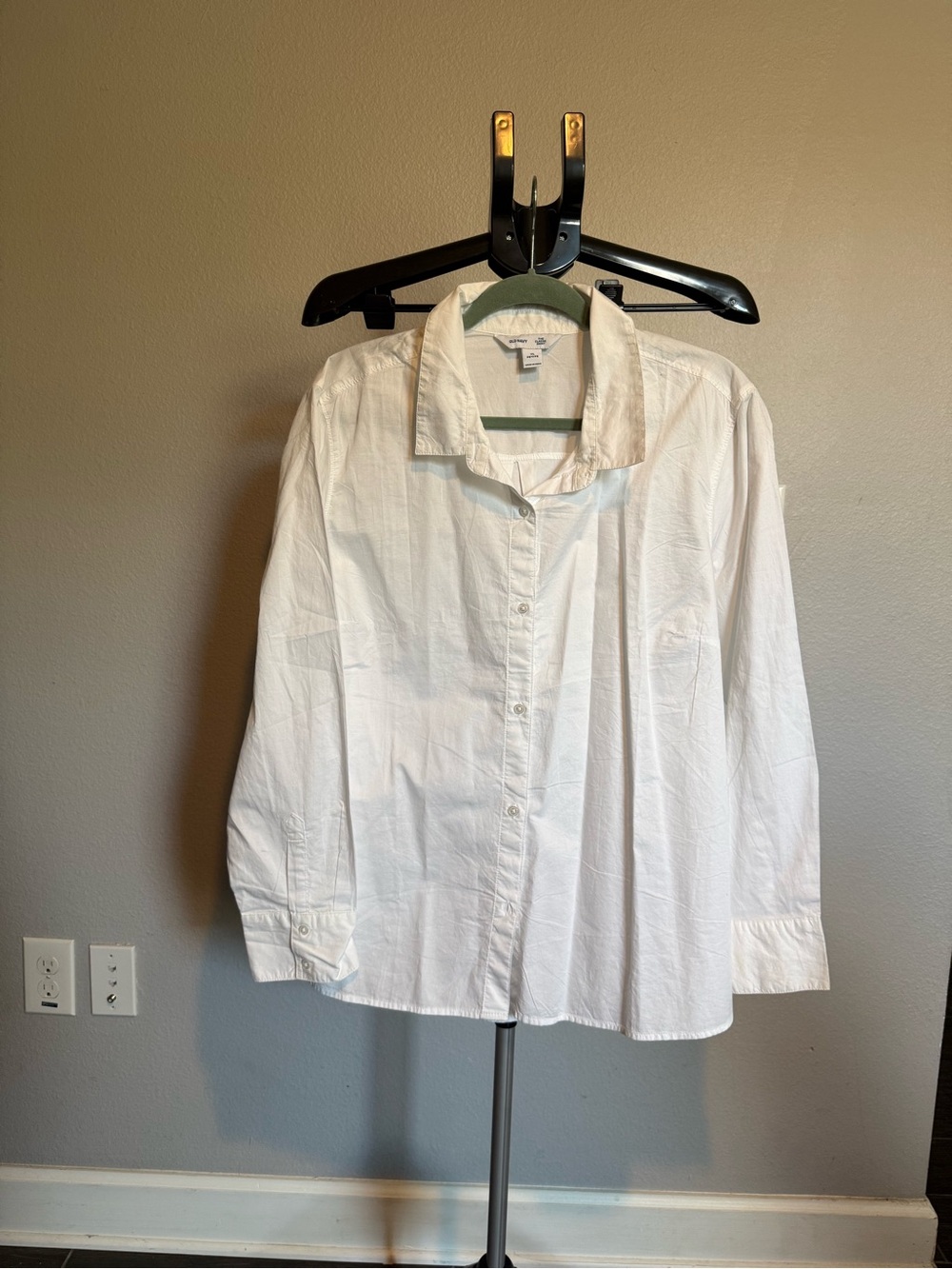 Old Navy White Button-Down Shirt